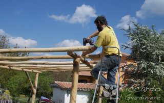 Tettoia in legno con cannuccia