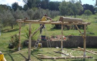 Tettoia in legno con cannuccia